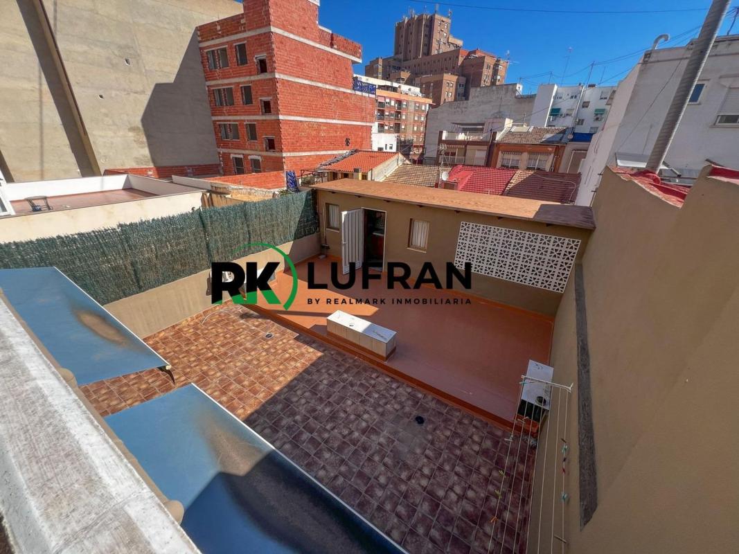 Budynek Mieszkalny o powierzchni 230m2 na sprzedaż w Alicante / Alacant photo 5