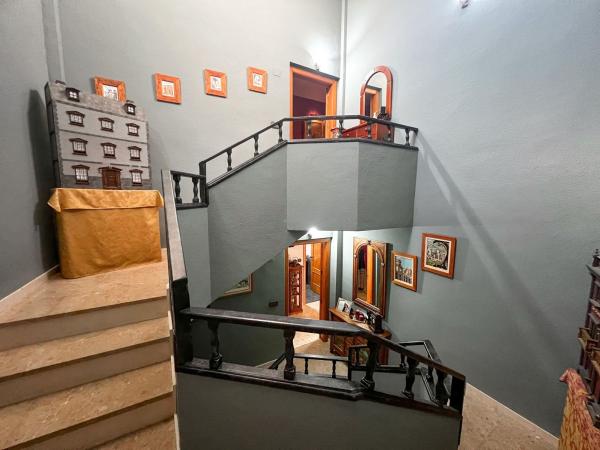 Edificio residencial en Carolinas Altas, Alicante / Alacant thumbnail 2
