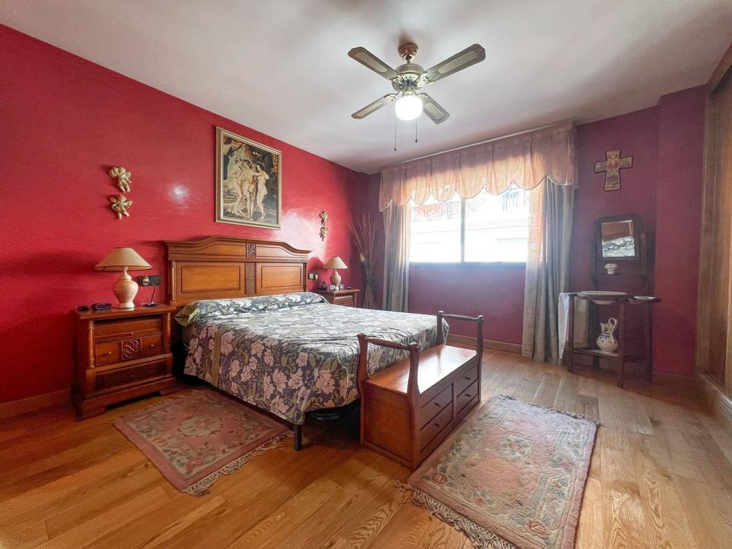 Здание Жилой площадью 360м2 на продажу в Аликанте / Алакант photo 5