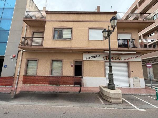 Edificio residencial en Avenida del País Valencià, 82, Zona Pueblo, Guardamar del Segura photo 1