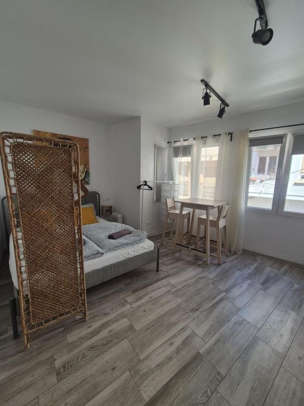 Edificio Residencial de 201m2 en venta en Alicante / Alacant photo 2
