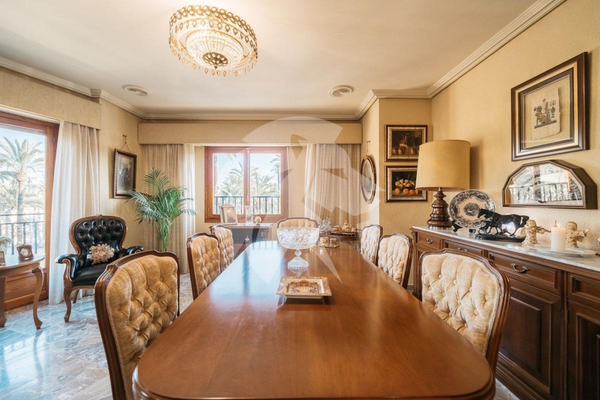 Edificio Residencial de 552m2 en venta en Elche / Elx photo 2