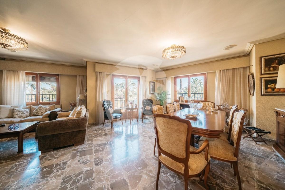Edificio Residencial de 552m2 en venta en Elche / Elx photo 3