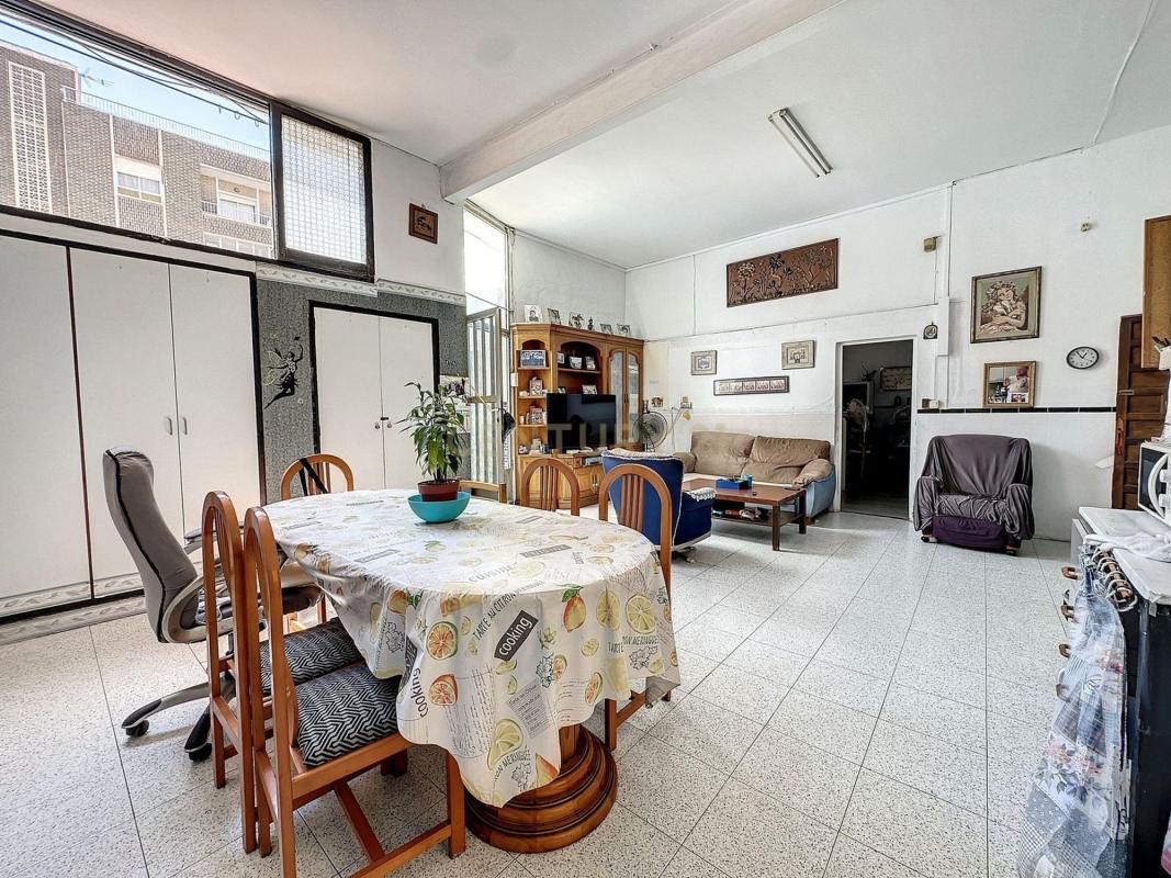 Edificio Residencial de 475m2 en venta en Torrevieja photo 4