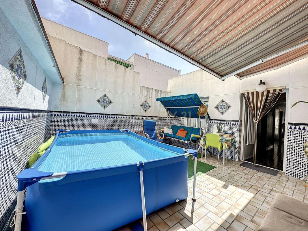 Edificio Residencial de 475m2 en venta en Torrevieja photo 5