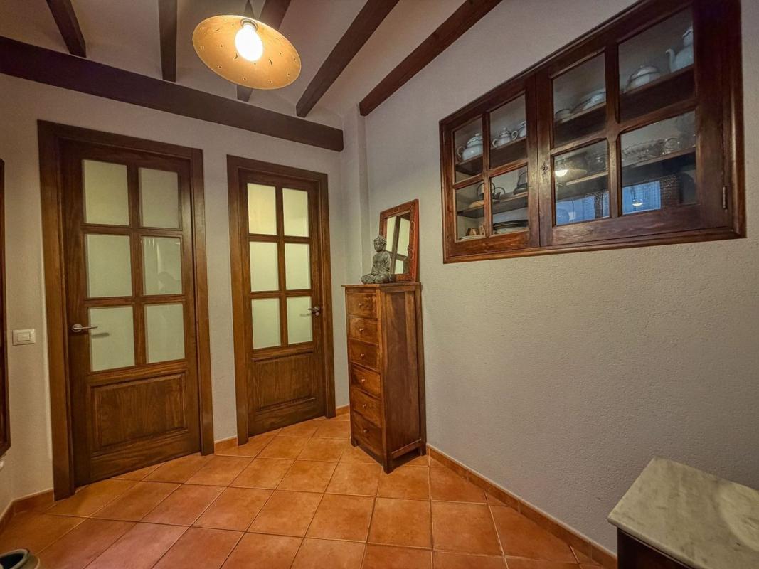 Budynek Mieszkalny o powierzchni 239m2 na sprzedaż w Dénia photo 4