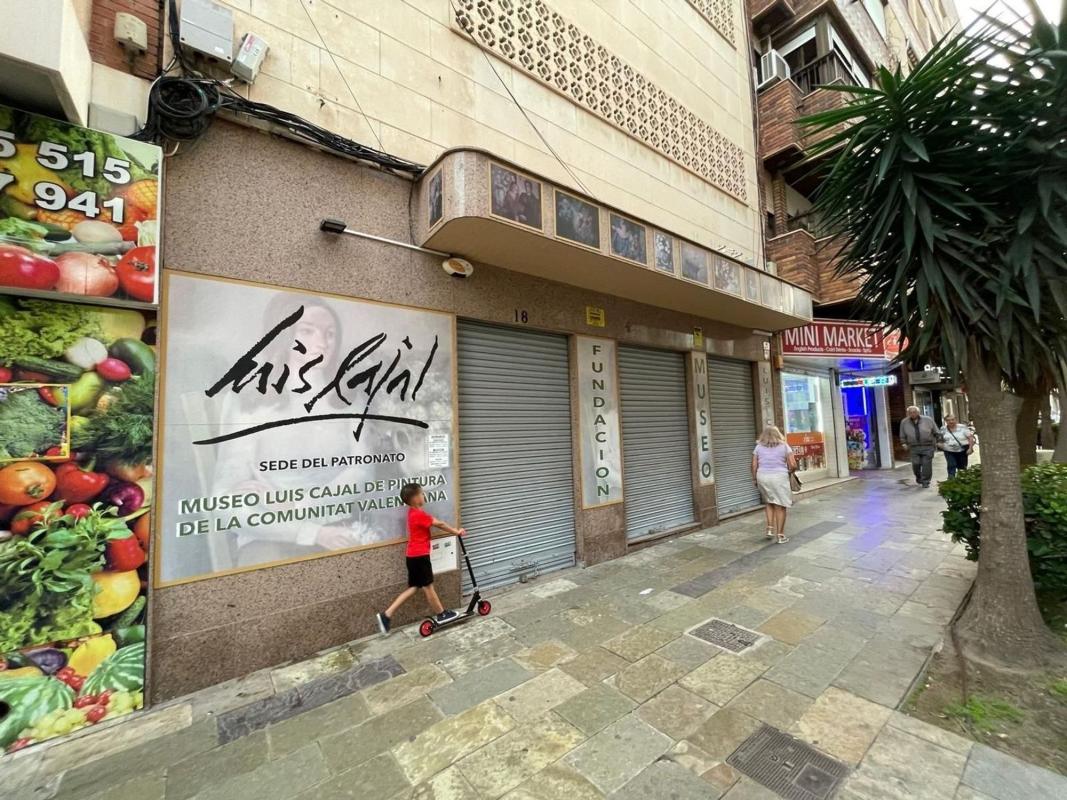 Edificio Residencial de 614m2 en venta en Torrevieja photo 2