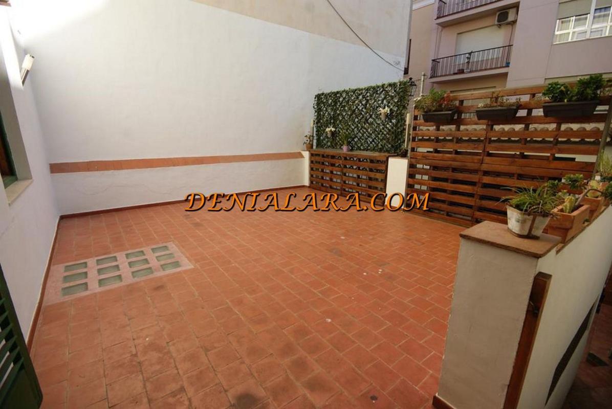 Budynek Mieszkalny o powierzchni 670m2 na sprzedaż w Dénia photo 3
