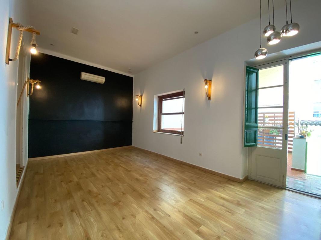 Budynek Mieszkalny o powierzchni 700m2 na sprzedaż w Dénia photo 4