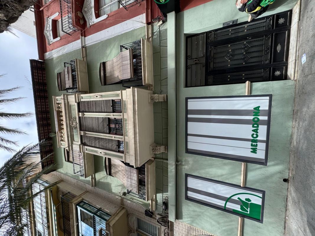 Здание Жилой площадью 332м2 на продажу в Аликанте / Алакант photo 1
