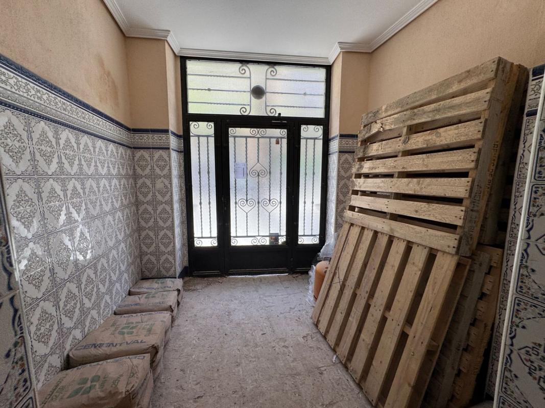 Здание Жилой площадью 332м2 на продажу в Аликанте / Алакант photo 3