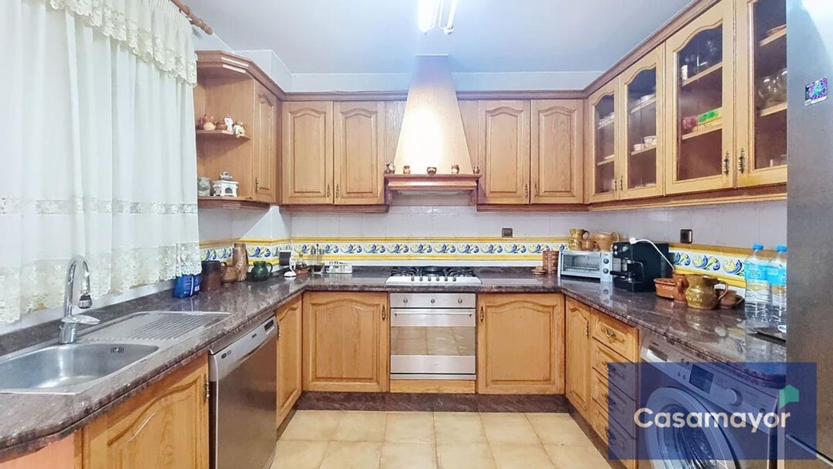 Budynek Mieszkalny o powierzchni 320m2 na sprzedaż w Alicante / Alacant photo 2