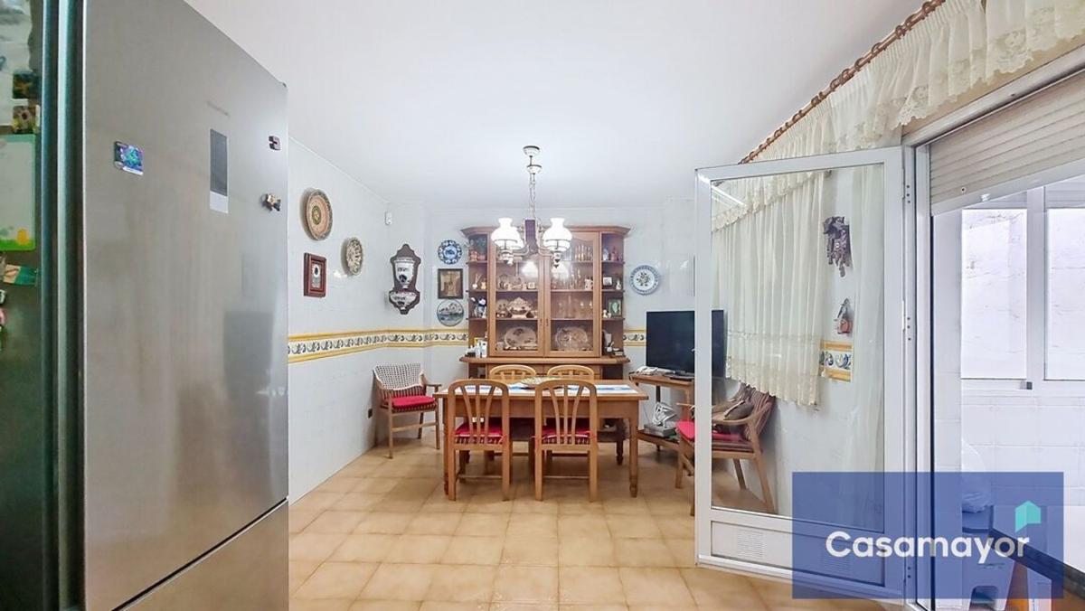 Budynek Mieszkalny o powierzchni 320m2 na sprzedaż w Alicante / Alacant photo 4