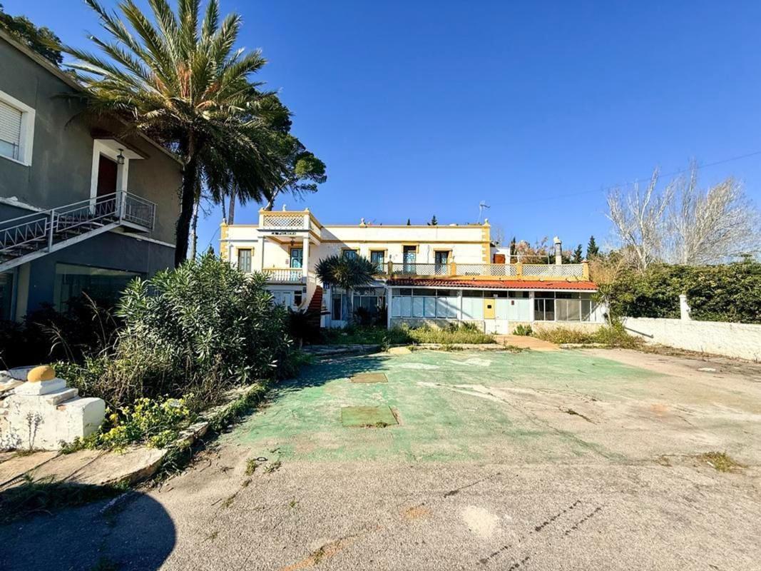 Building Residential of 2542m2 for sale in Ondara photo 1