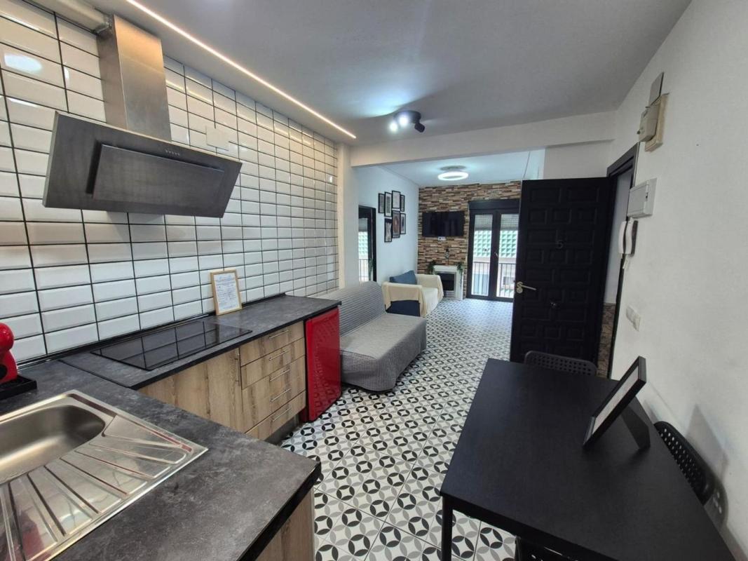 Edificio Residencial de 212m2 en venta en Benidorm photo 1