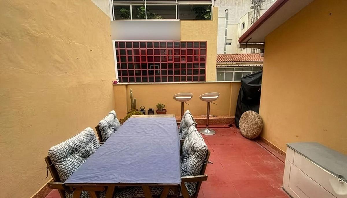 Edificio Residencial de 457m2 en venta en Alicante / Alacant photo 2