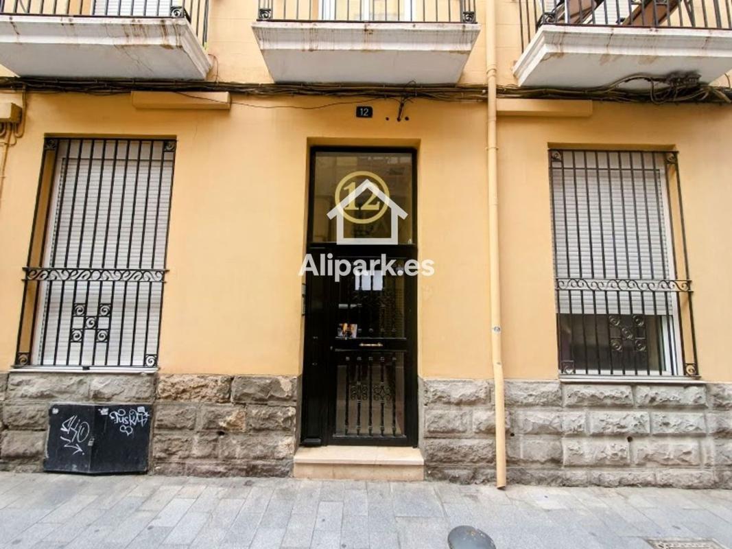Edificio Residencial de 427m2 en venta en Alicante / Alacant photo 2