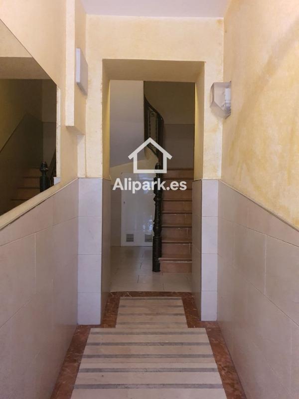 Edificio Residencial de 427m2 en venta en Alicante / Alacant photo 5