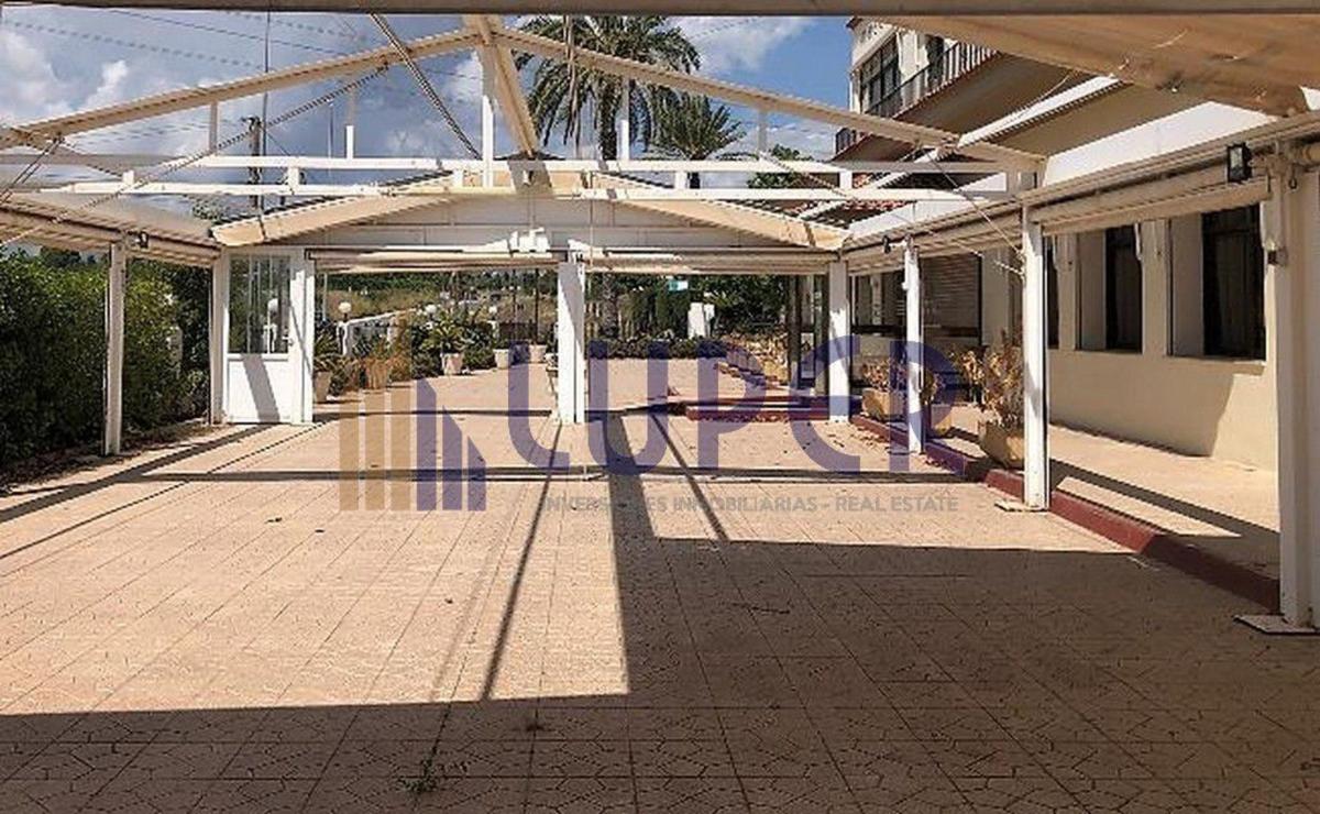 Здание Жилой площадью 2160м2 на продажу в Сан-Висенте-дель-Распейг photo 2