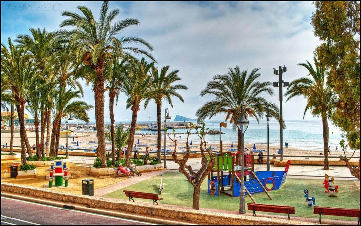 Edificio Residencial de 420m2 en venta en Benidorm photo 1