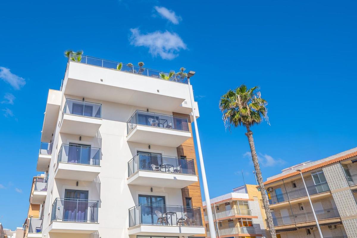 Edificio Residencial de 1137m2 en venta en Santa Pola photo 1