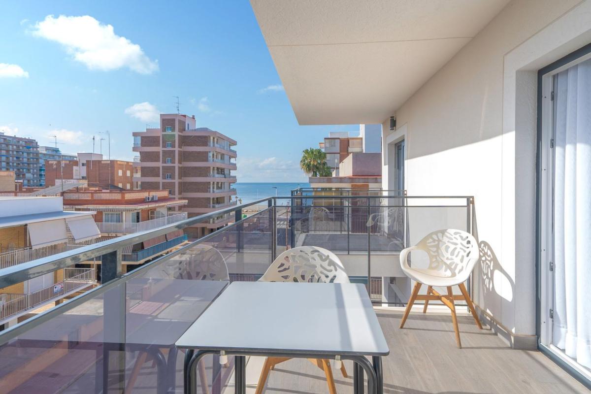 Edificio Residencial de 1137m2 en venta en Santa Pola photo 4