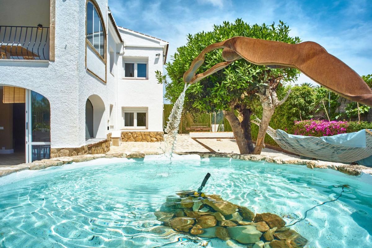 Edificio Residencial de 715m2 en venta en Jávea/Xàbia photo 1