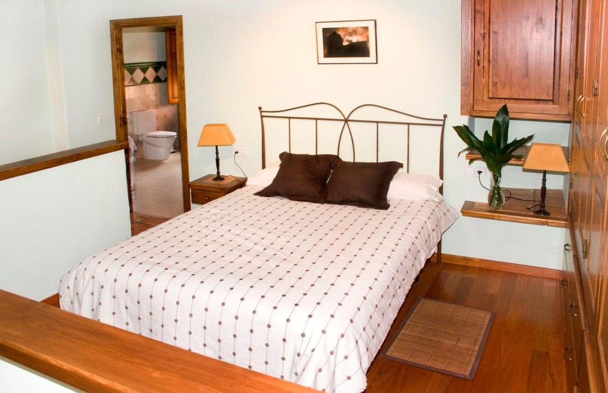 Edificio Residencial de 2500m2 en venta en Vall de Alcala photo 2