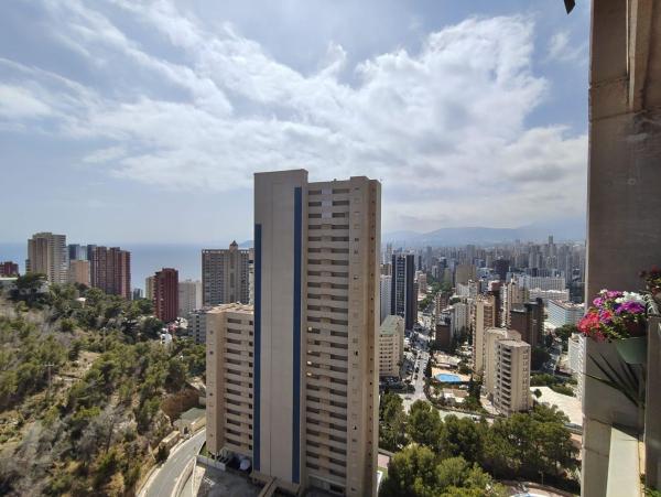 Sale of flat in Piso en Zona Sierra Helada, Benidorm, Benidorm
 photo 1