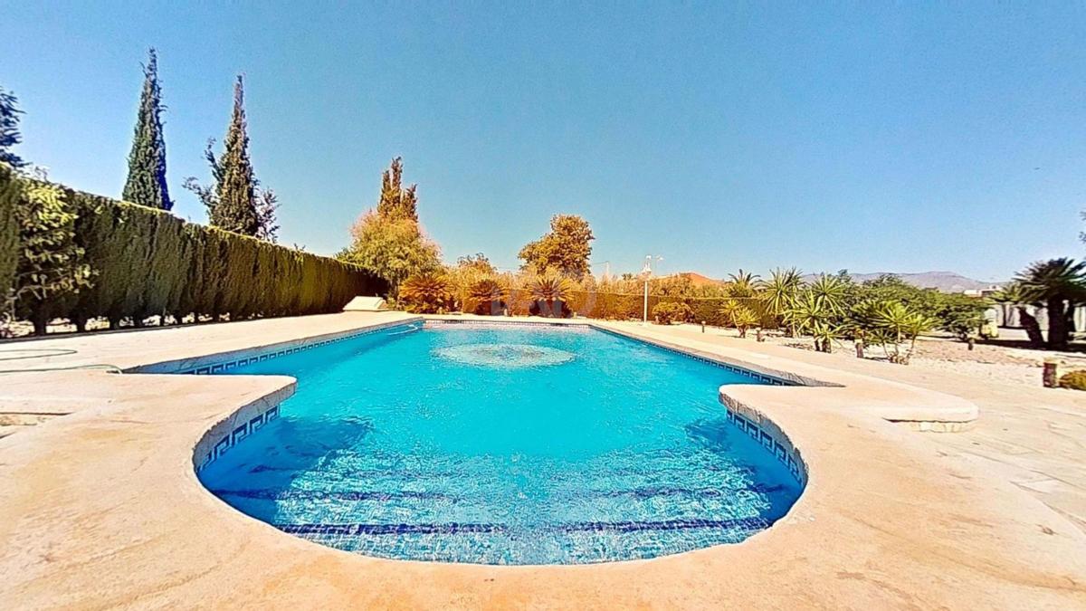 Propiedades en venta y alquiler en España photo 2