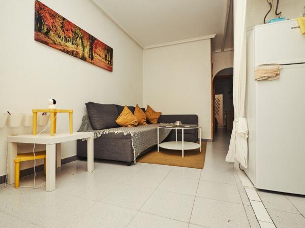 Venta de piso en Piso en Calle Valencia, El Acequión, Torrevieja, Torrevieja
 photo 4