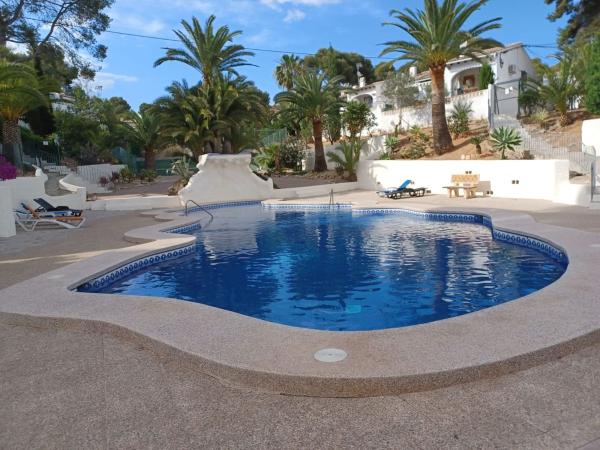 Chalet pareado en Calle Jedda, Moravit-Cap Blanc, Moraira photo 1