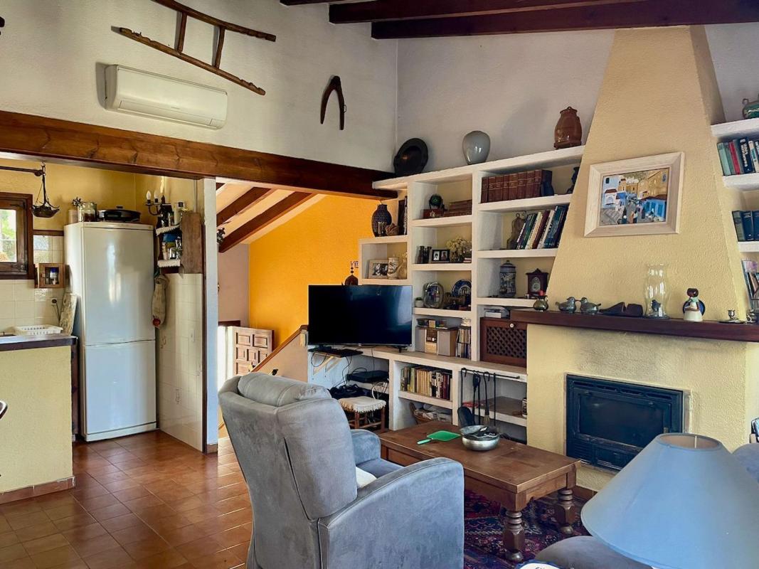 Properties for sale and rent in Spain photo 3