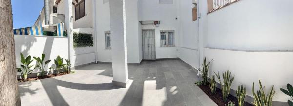 Casa o chalet independiente en Playa de los Locos, Torrevieja photo 1