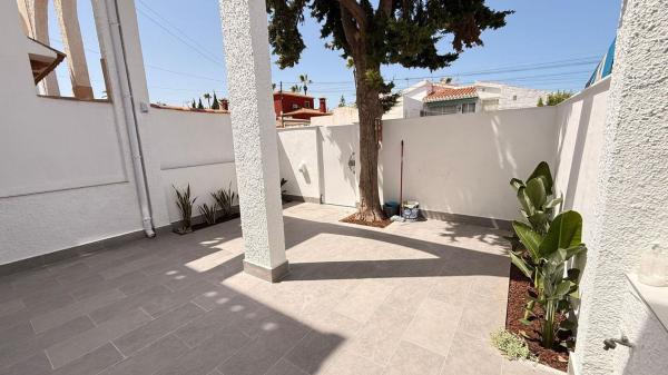 Casa o chalet independiente en Playa de los Locos, Torrevieja photo 4