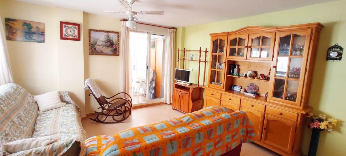 Продажа студии в Estudio en Calle Miguel de Unamuno, Guardamar Playa, Guardamar del Segura, Гуардамар-дель-Сегура photo 1