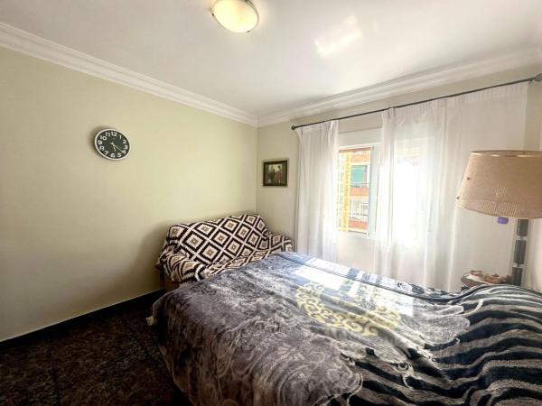 Продажа квартиры на Piso en Plaza de las Escuelas, Virgen del Remedio - Parque lo Morant, Alicante / Alacant, Аликанте / Алакант
 photo 4