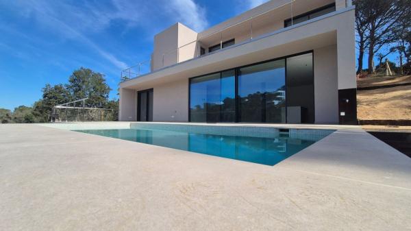Promoción chalet en venta en Begur obra nueva en Begur photo 1