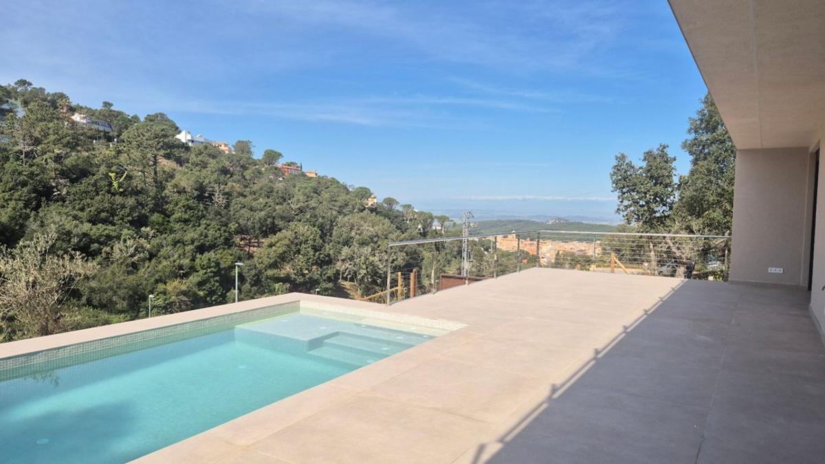 Obra nueva chalet en venta en Begur en Begur (Revista) photo 4