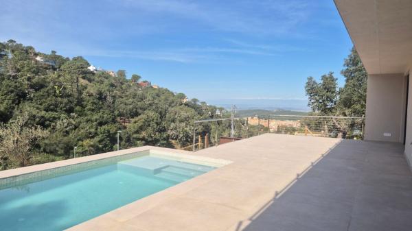 Promoción chalet en venta en Begur obra nueva en Begur photo 4