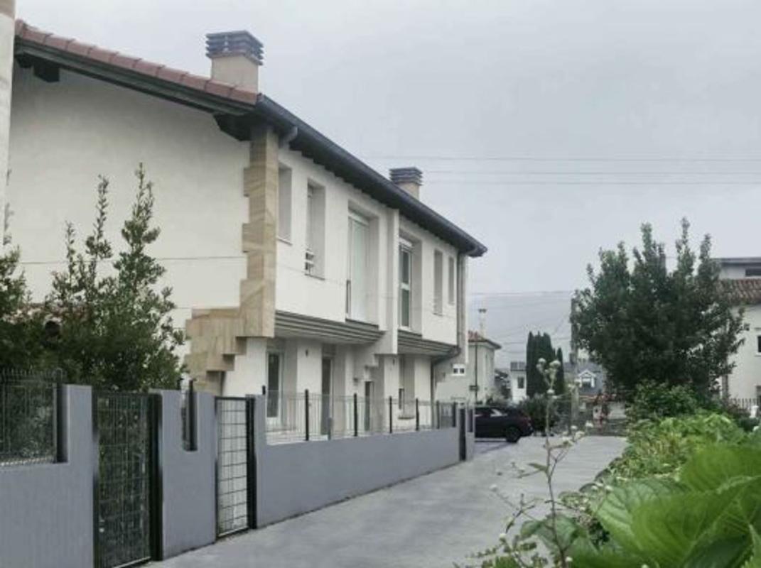 Propiedades en venta y alquiler en España photo 1