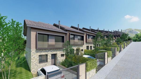 Chalet adosado en Calle del Abrevadero, 5, Zarzalejo thumbnail 1