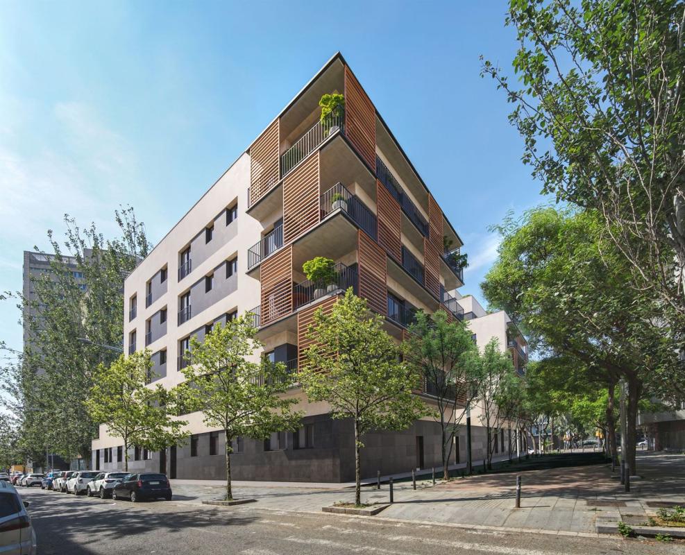 Продажа квартиры на Piso en Rambla de La Mina, 57, La Mina, Sant Adriá de Besós, Сант-Адрия-де-Бесос
 photo 3