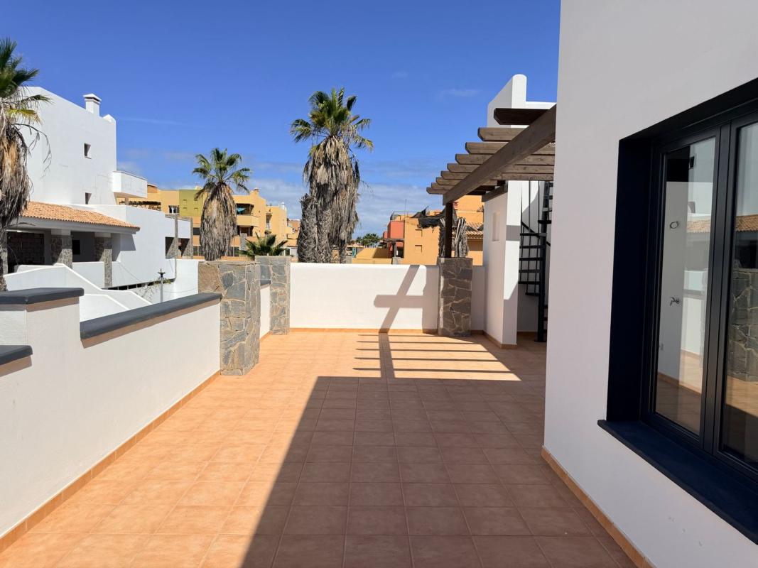 Sprzedaż poddasza w  Ático en Calle Alcaudón s/n, Corralejo, La Oliva, La Oliva photo 3