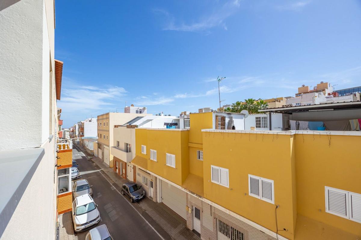 Продажа квартиры на Piso en Calle Finlandia, 66, La Herradura - Balcón del Telde, Telde, Тельде
photo 3