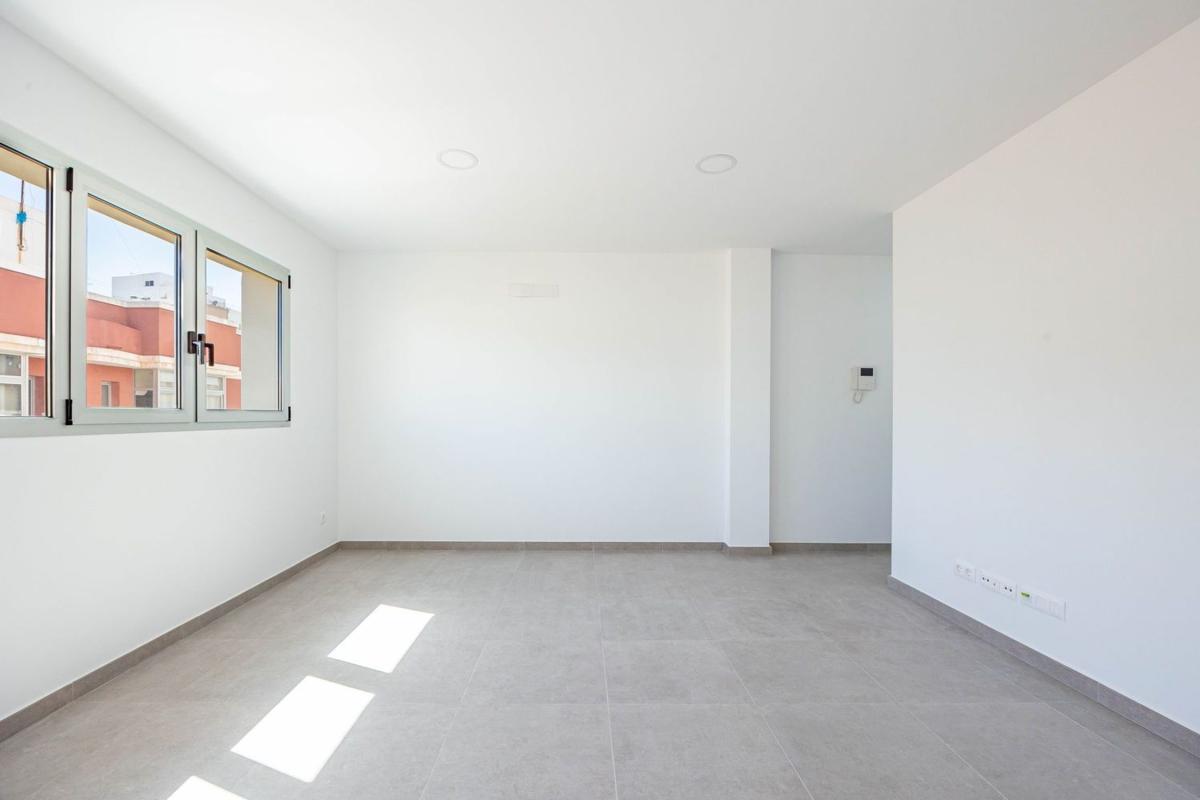 Продажа квартиры на Piso en Calle Finlandia, 66, La Herradura - Balcón del Telde, Telde, Тельде
photo 4