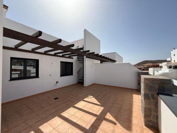 Venta de piso en Piso en Calle Alcaudón s/n, Corralejo, La Oliva, La Oliva
thumbnail 2