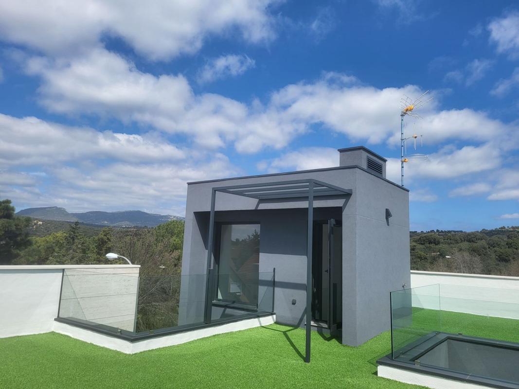 Properties for sale and rent in Spain photo 5