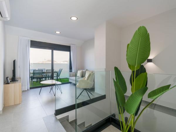 Duplex en venta en Dúplex en Calle Bernardo de la Torre, 62, Santa Catalina - Canteras, Las Palmas de Gran Canaria, Las Palmas de Gran Canaria photo 1