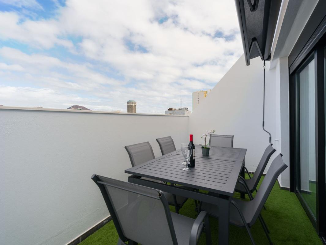 Venta de duplex en Dúplex en Calle Bernardo de la Torre, 62, Santa Catalina - Canteras, Las Palmas de Gran Canaria, Las Palmas de Gran Canaria photo 2